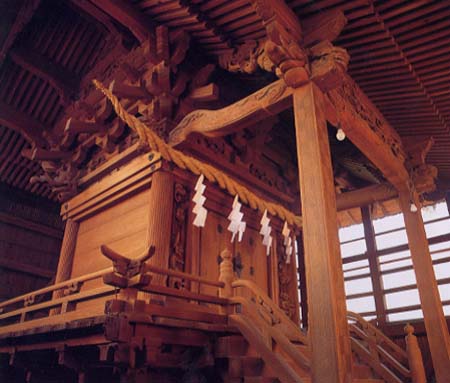 大井神社の本殿