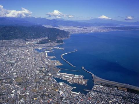 焼津漁港の様子（空撮画像）