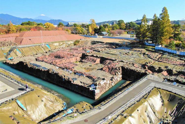 駿府城発掘の様子