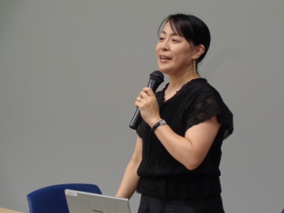 講師赤塚めぐみ氏。