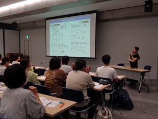 講義を受ける様子。