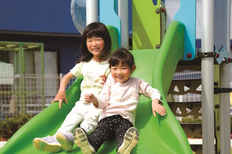 五ケ堀公園で遊ぶ子どもの様子