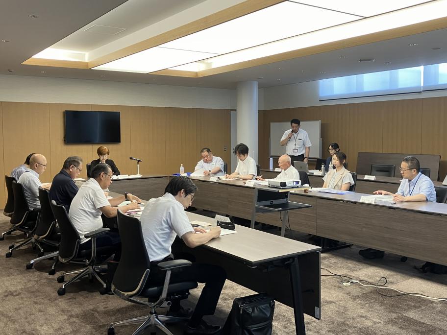 検討委員会